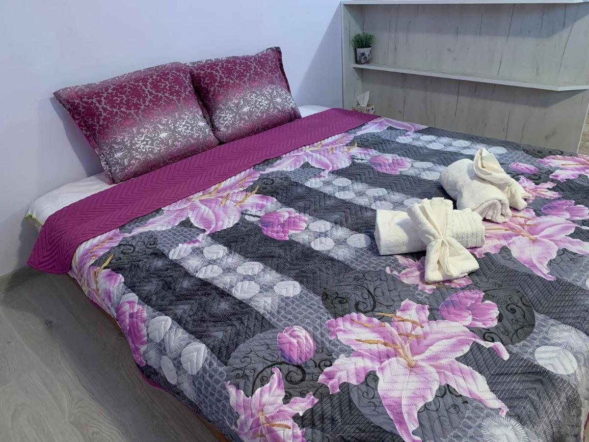 Comfy Studio Apartment By The Flower Market Varna Buitenkant foto